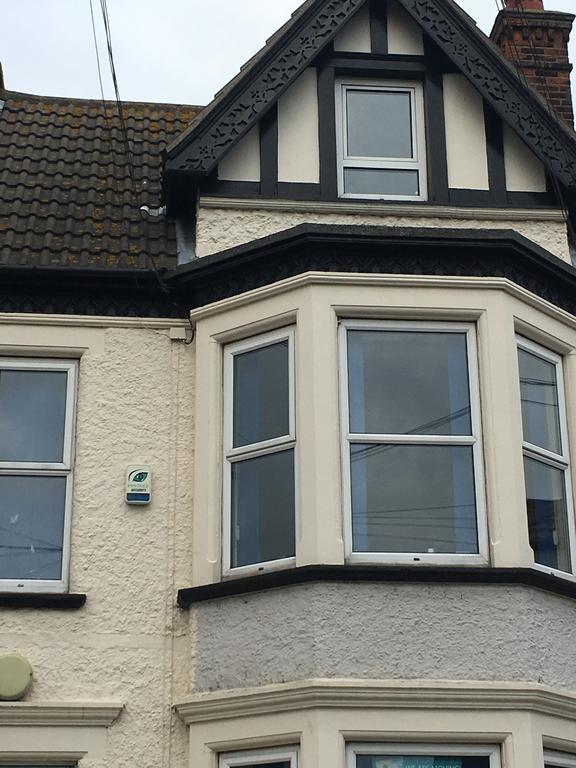 Hôtel Elris Essex House à Clacton-on-Sea Extérieur photo